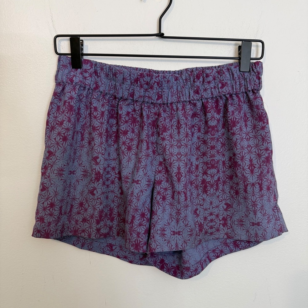 Prana‎ Women's Shorts Size S Purple Geometric Print Elastic Waist Casual
